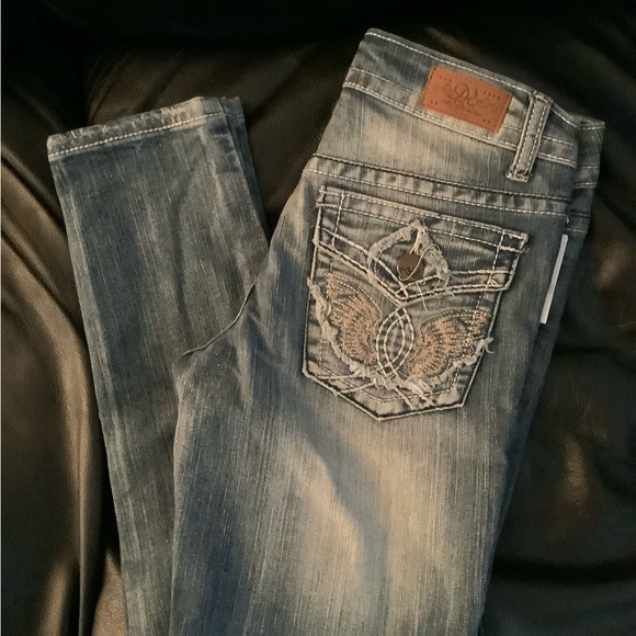 Jeans - Picture 1 of 2